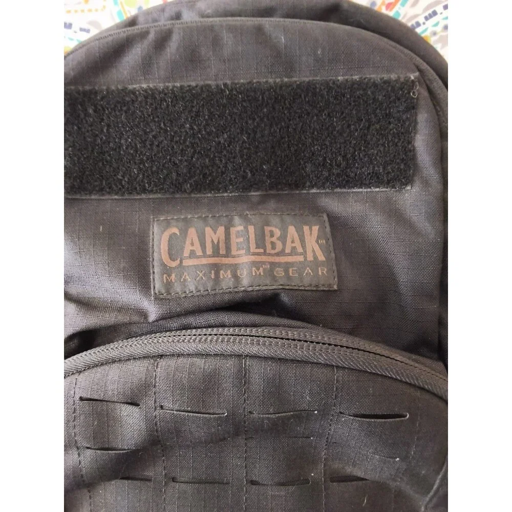 Camelbak M.U.L.E. Maximum Gear Hydration Pack Black Padded Straps Bladder Inc.